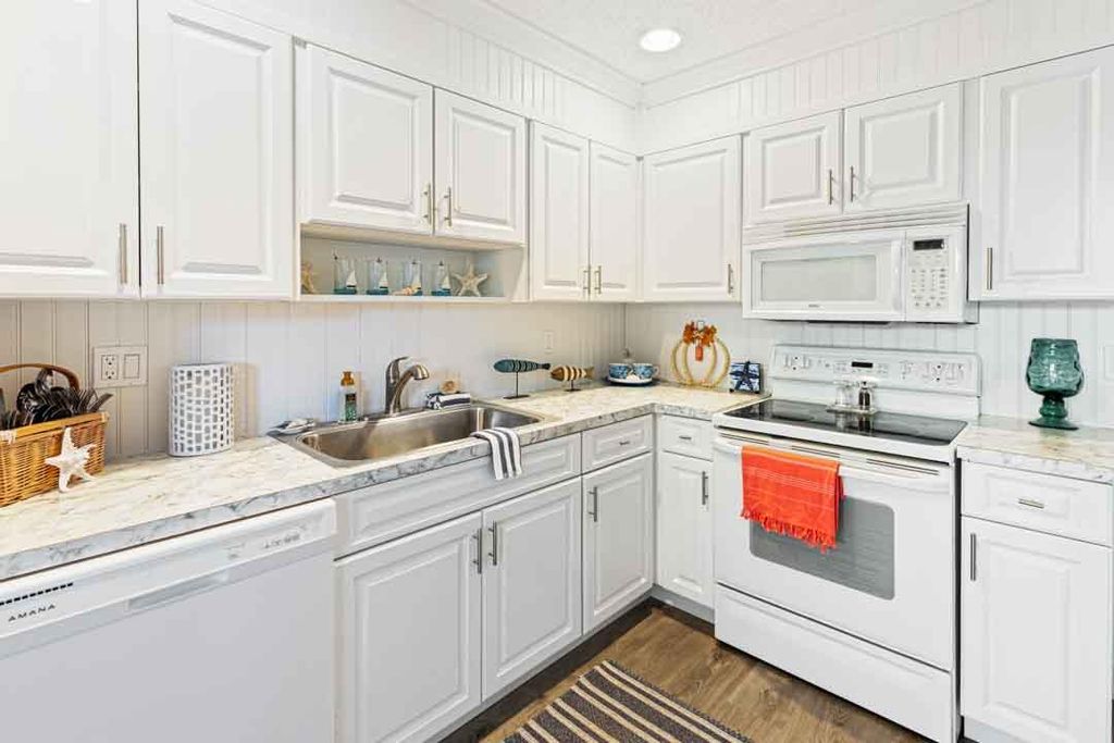 Photo of 8075 SE Villa Circle, Hobe Sound, FL 33455 (MLS # R11132331)