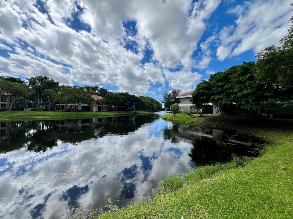 Centerpointe Condo - Residential