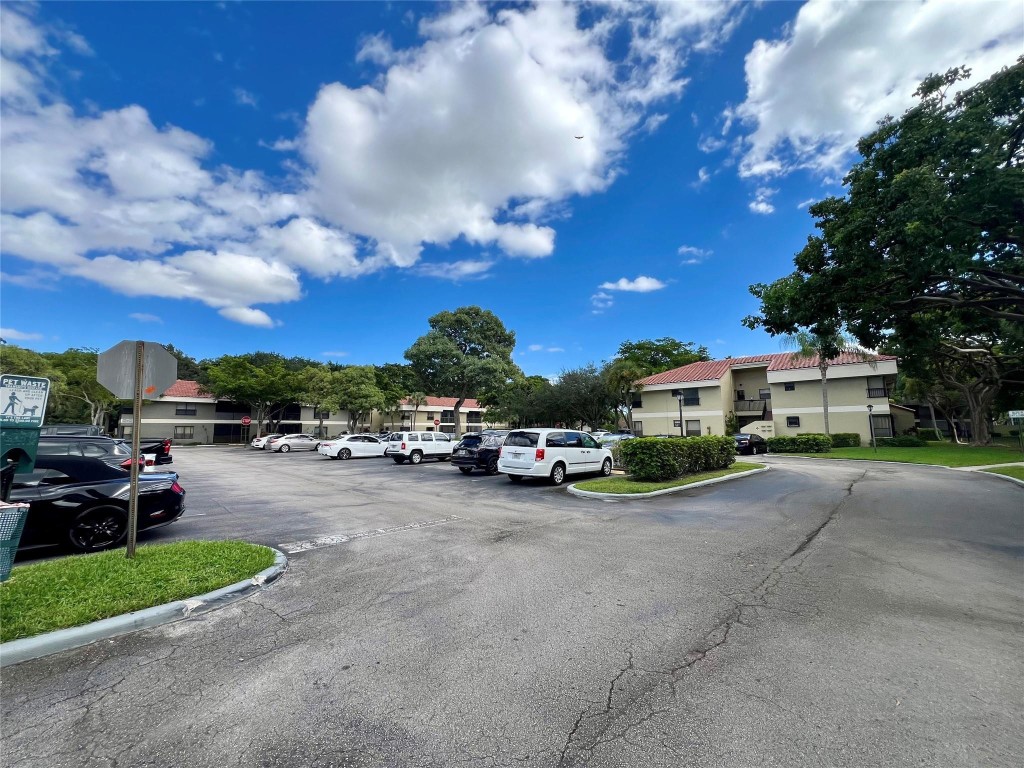 Centerpointe Condo - Residential