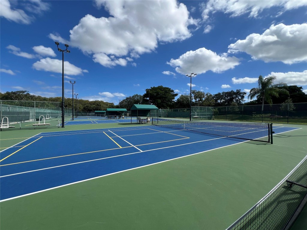 Centerpointe Condo - Residential