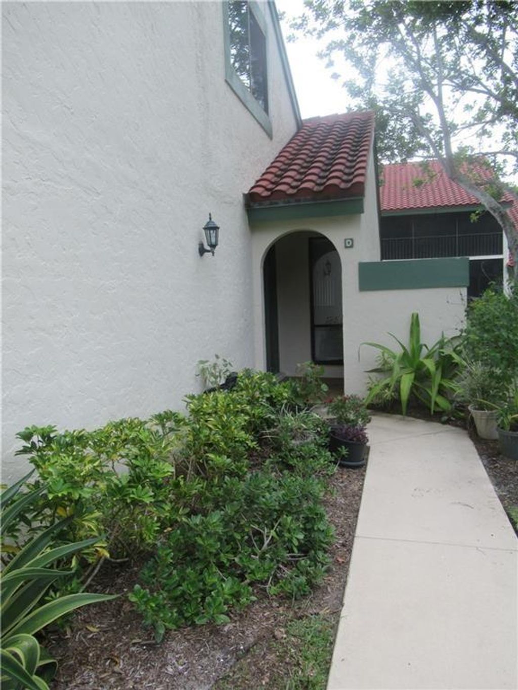Photo of 17 Lexington Lane #D, Palm Beach Gardens, FL 33418 (MLS # F10441142)