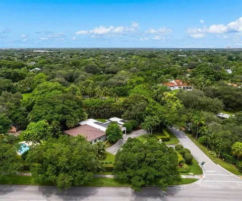6700 SW 115th Street, Pinecrest, FL MLS: R11063581
