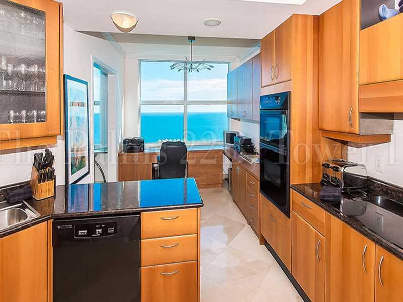 THE PALMS TOWER II - Residential