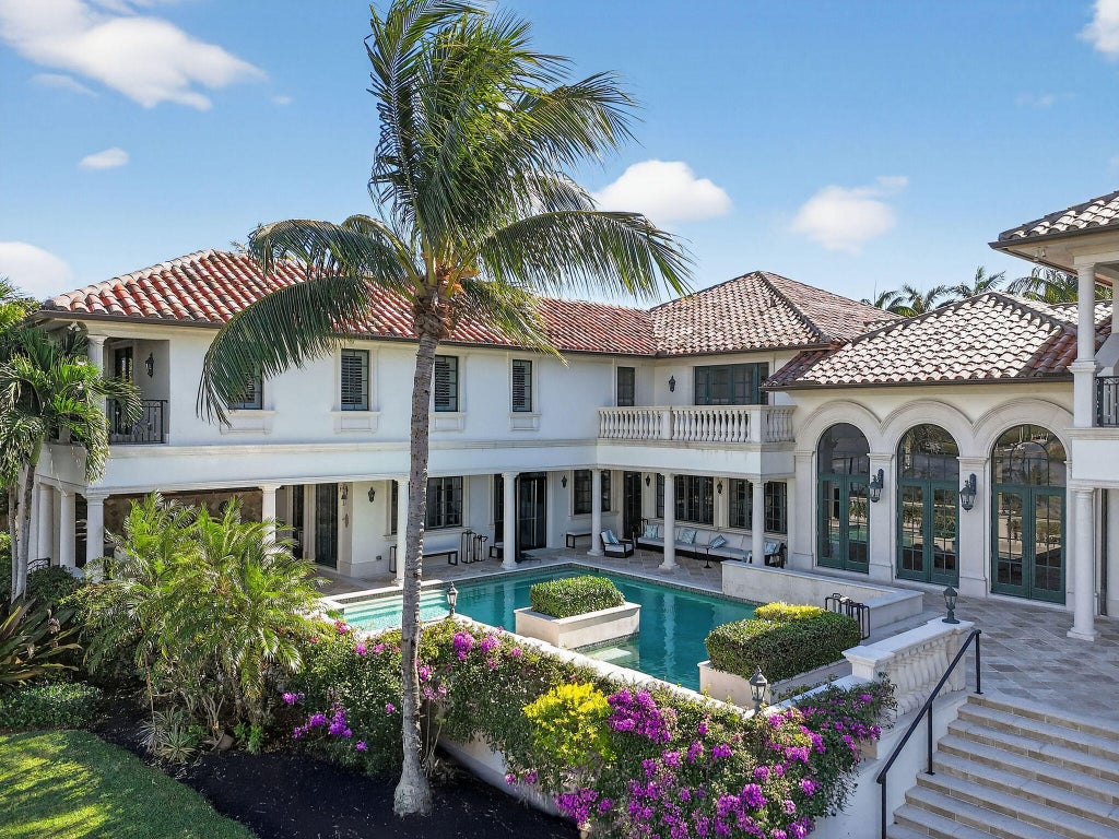 Photo of 107 Schooner Lane, Jupiter, FL 33477 (MLS # B26079800)