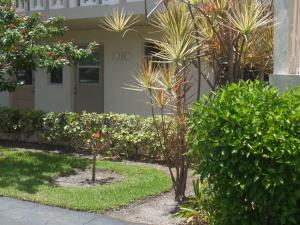 VILLAGE ROYALE - Residential