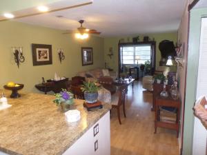 VILLAGE ROYALE - Residential