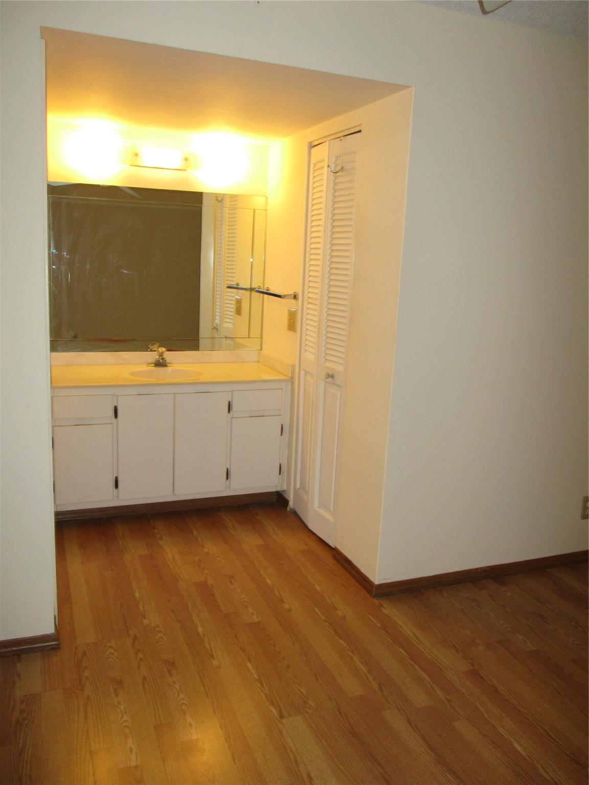CONCORD VILLAGE - Residential Lease