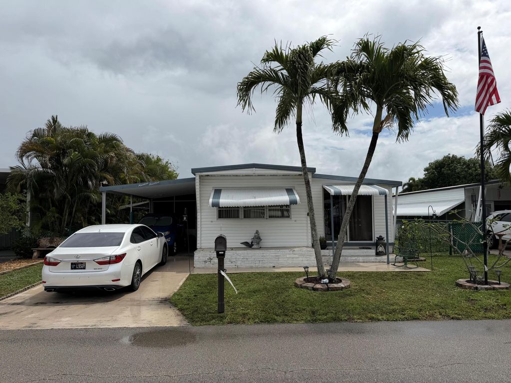 Photo of 1900 SW 83rd Terrace, Davie, FL 33324 (MLS # B26009096)
