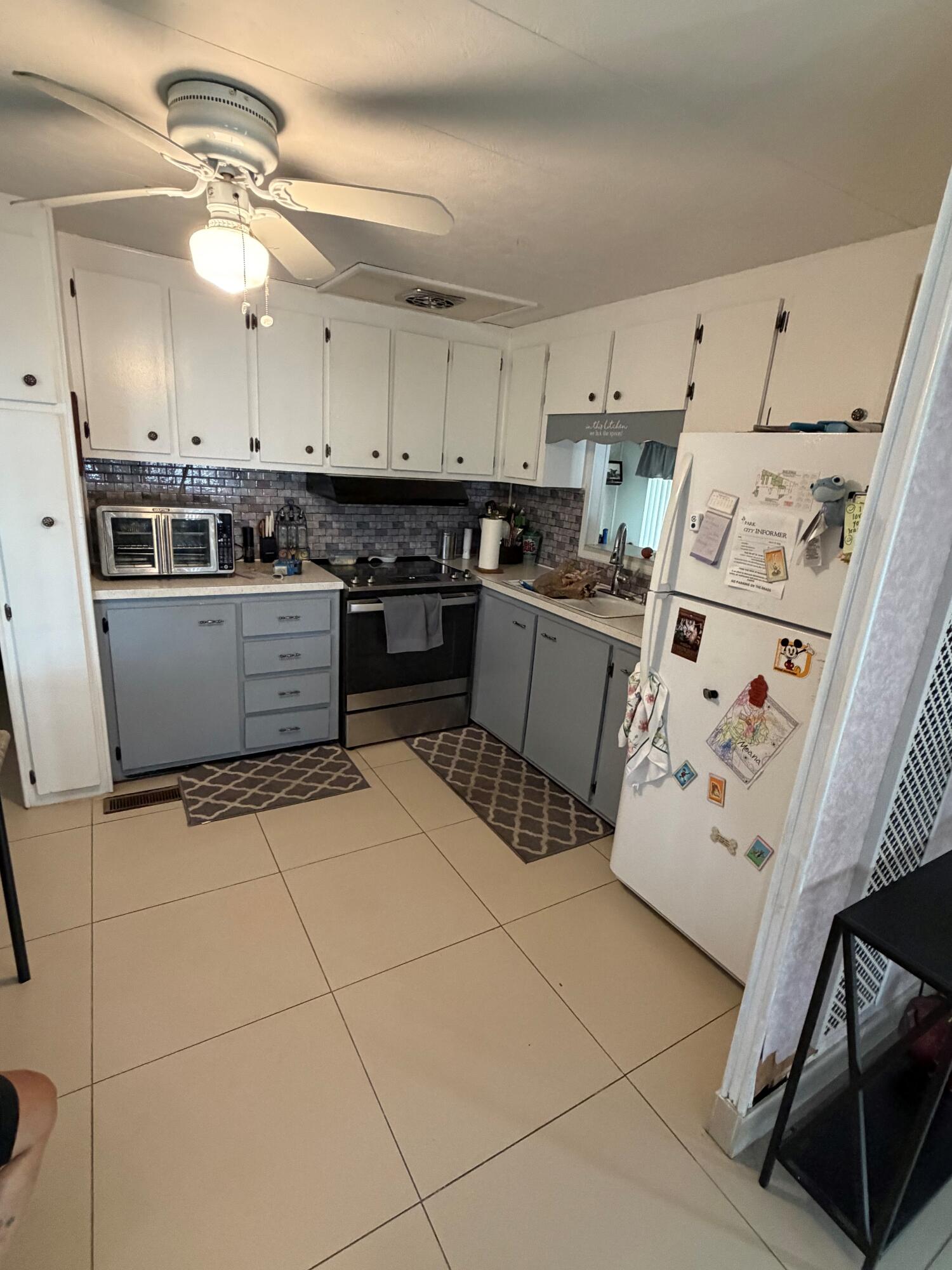 PARK CITY SEC THREE - Residential