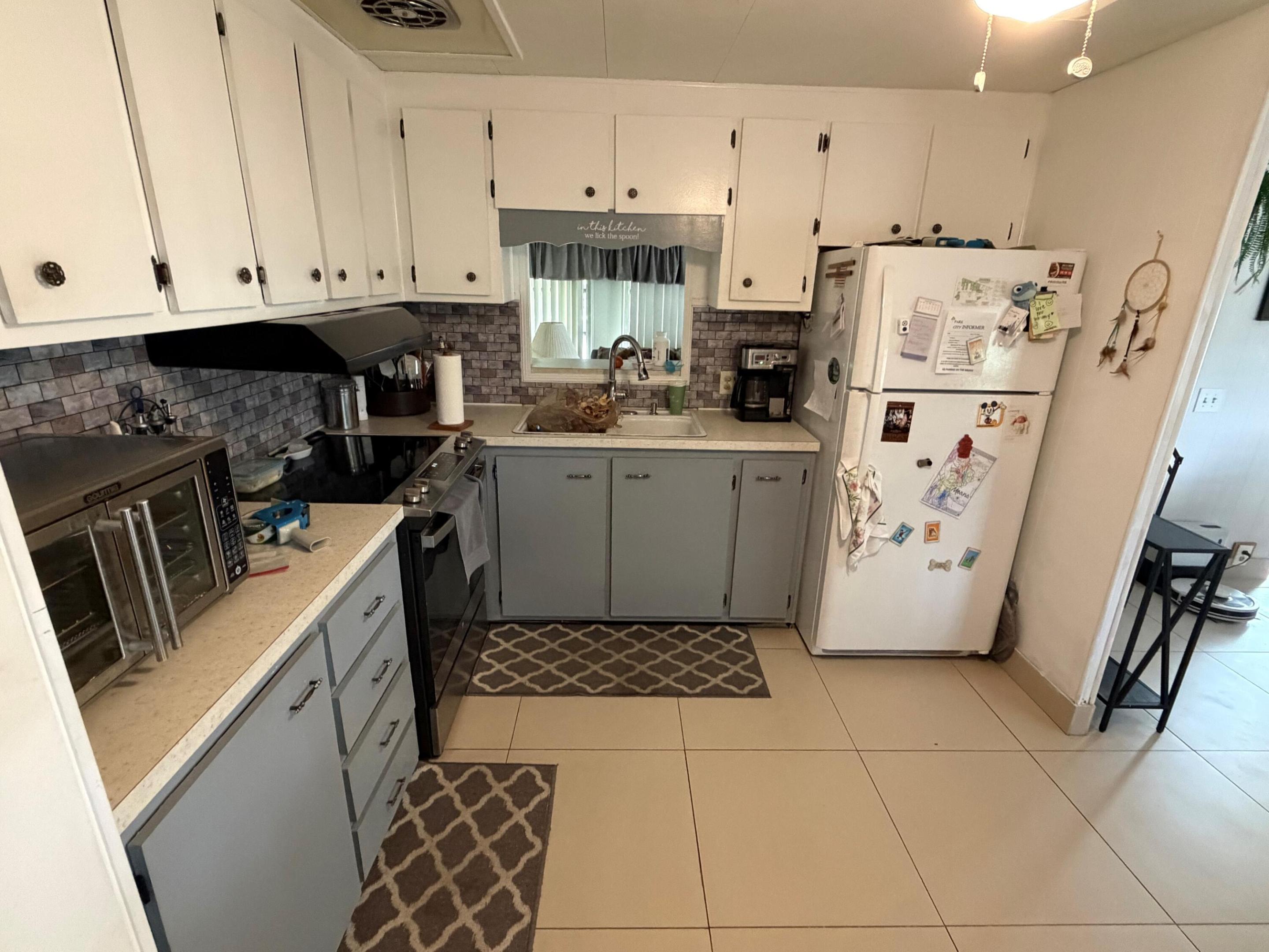 PARK CITY SEC THREE - Residential