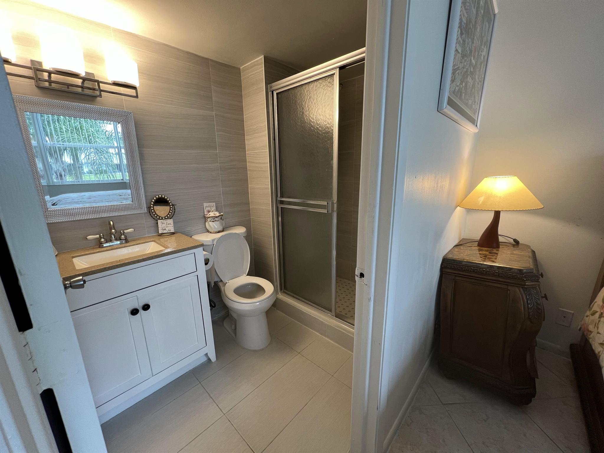 VILLAGES OF ORIOLE ABBEY CONDO - Residential