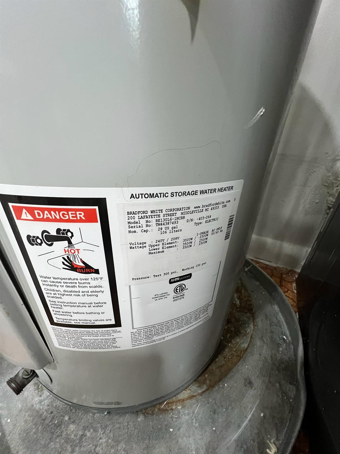 VILLAGES OF ORIOLE ABBEY CONDO - Residential