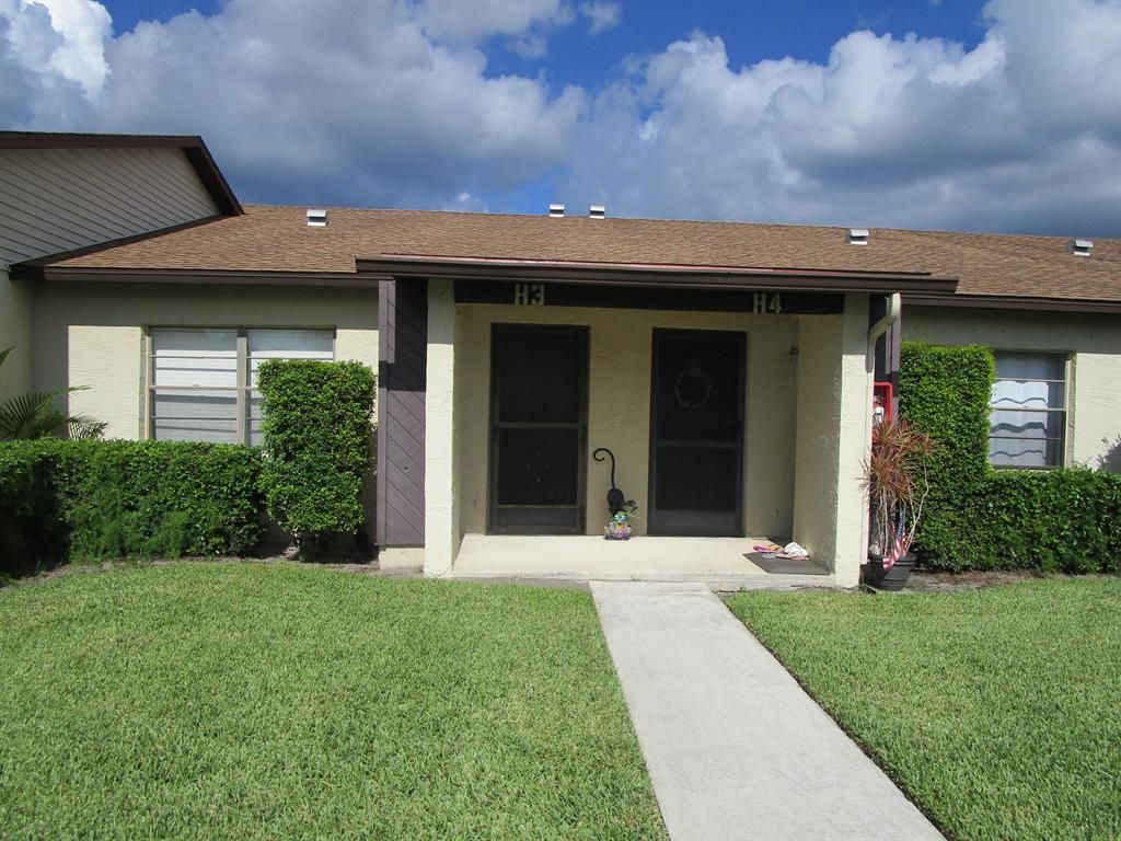 Photo of 6018 Indrio Road #H-3, Fort Pierce, FL 34951 (MLS # R10734277)