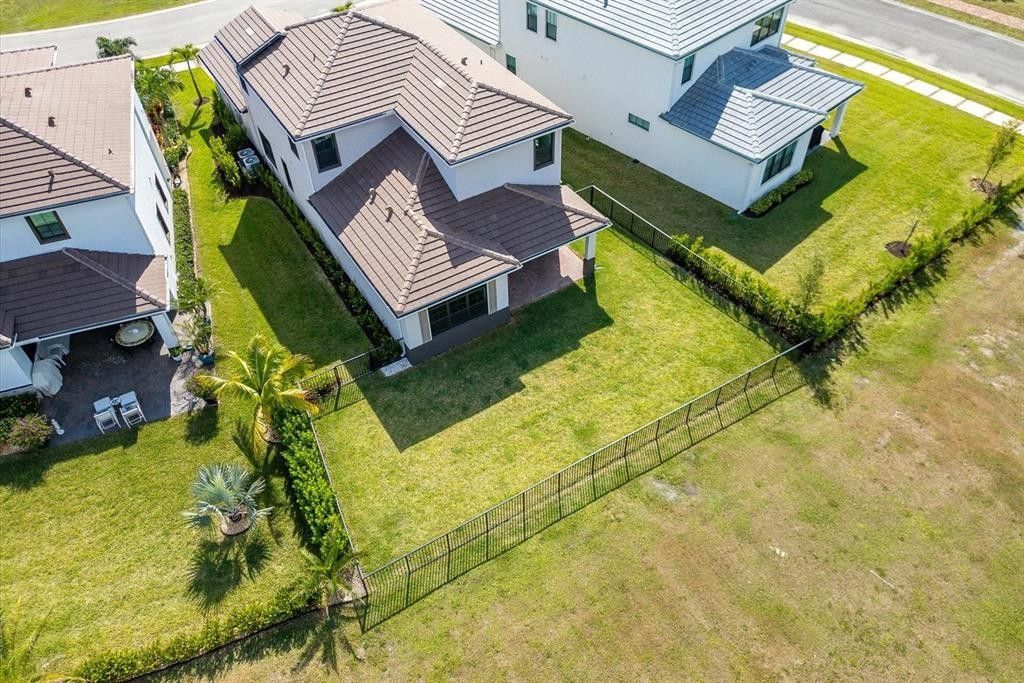 Photo of 270 SE Fascino Circle, Port Saint Lucie, FL 34984 (MLS # F10556189)