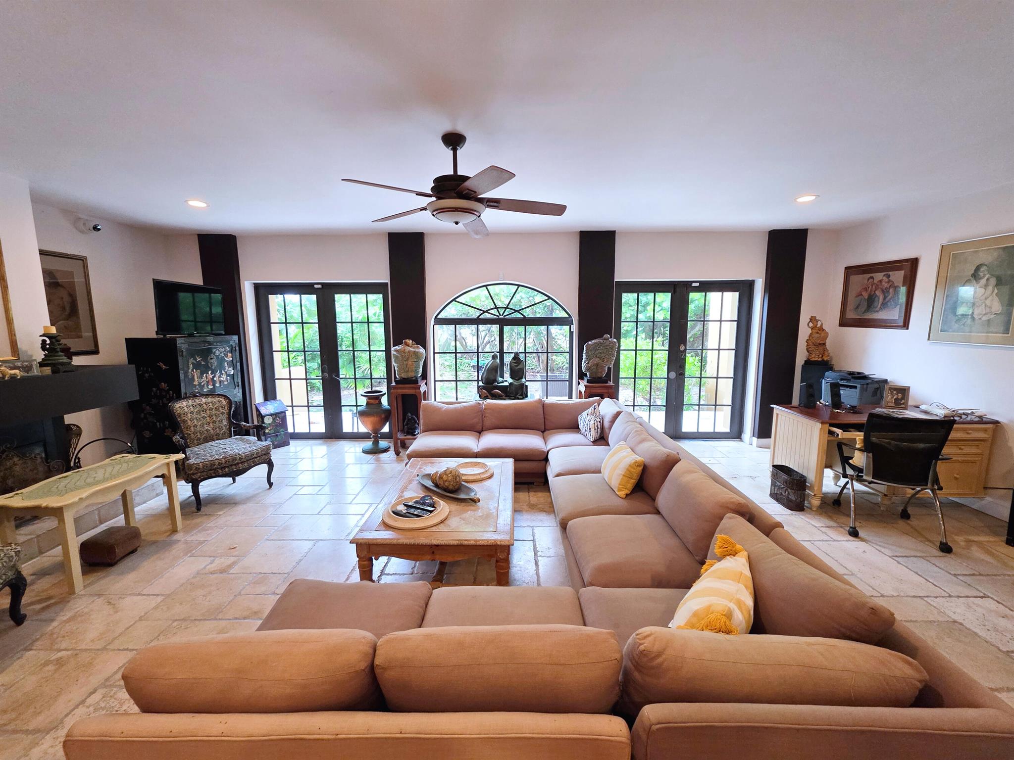 HOLLYWOOD CENTRAL BEACH - Residential