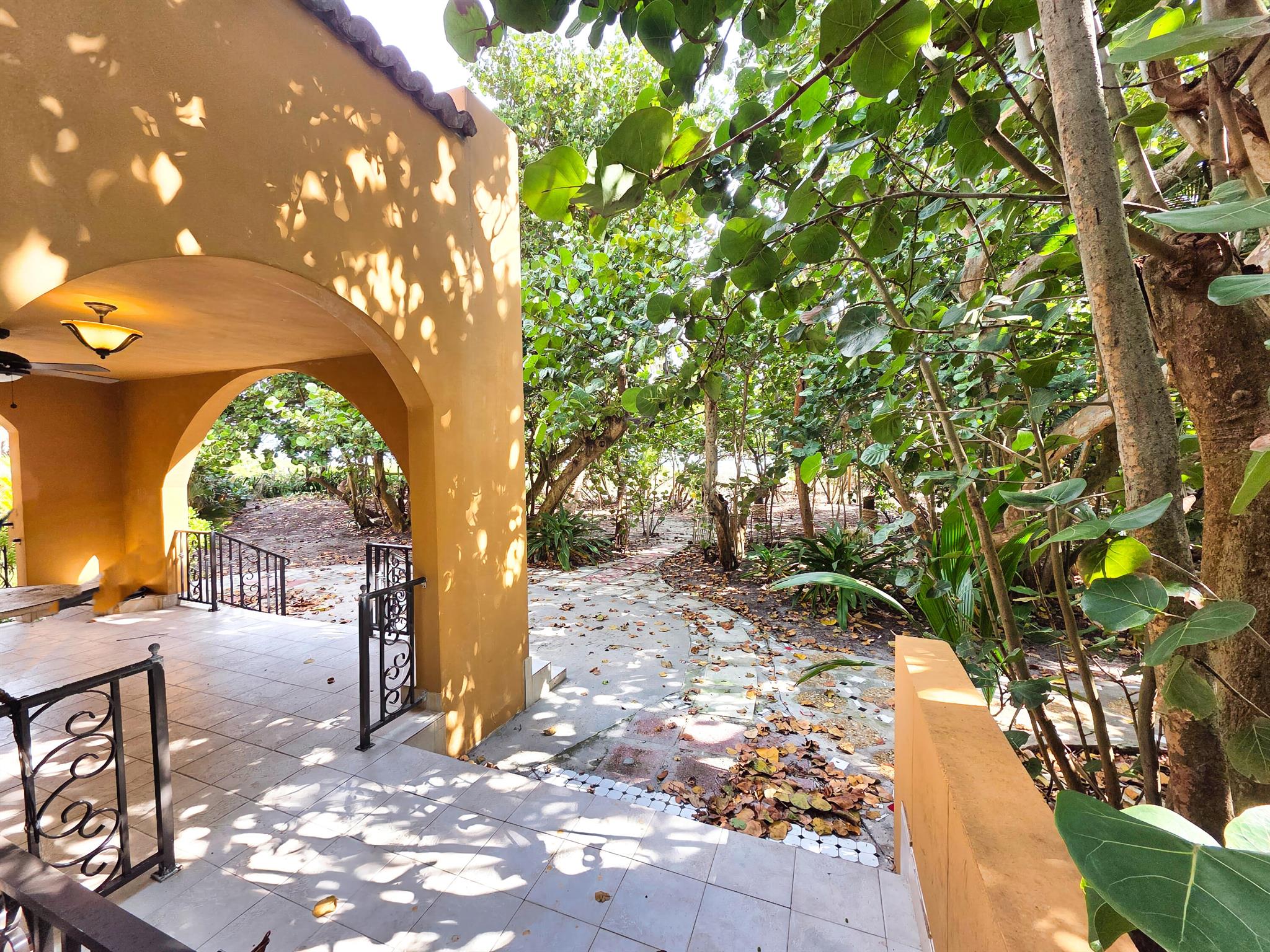 HOLLYWOOD CENTRAL BEACH - Residential