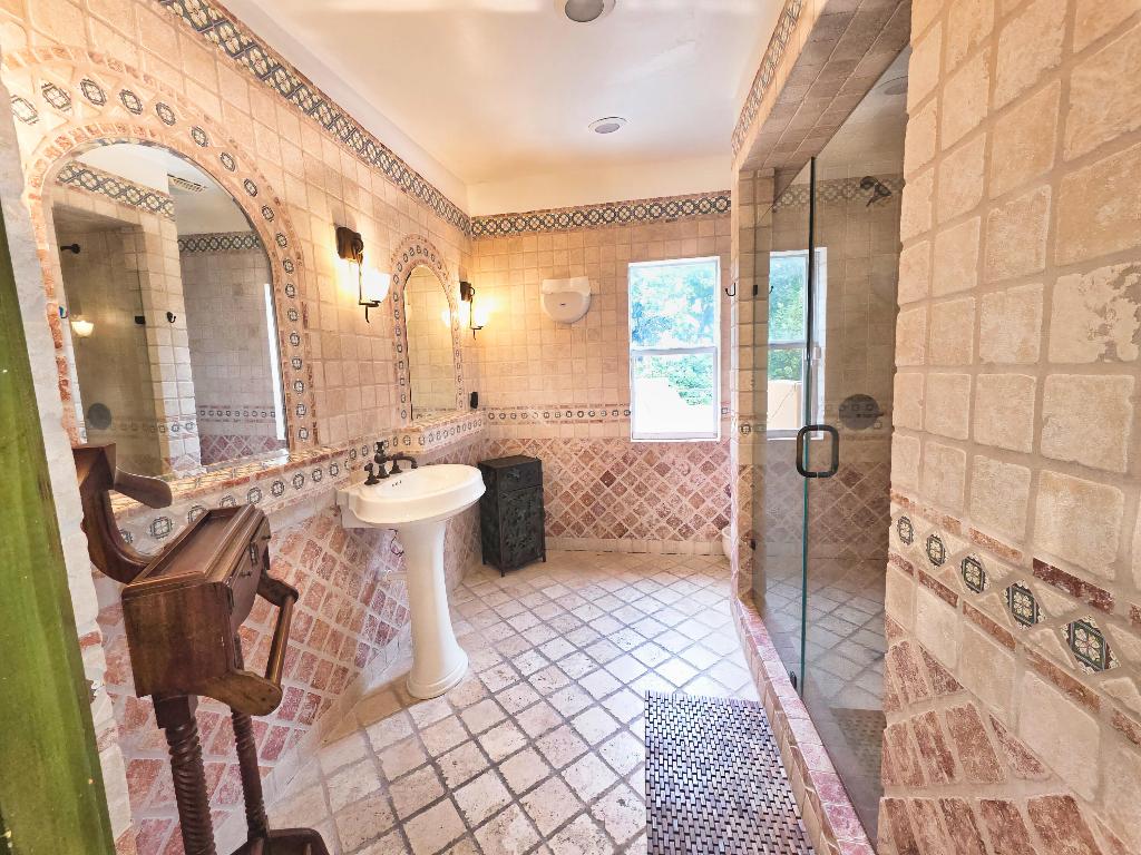 HOLLYWOOD CENTRAL BEACH - Residential