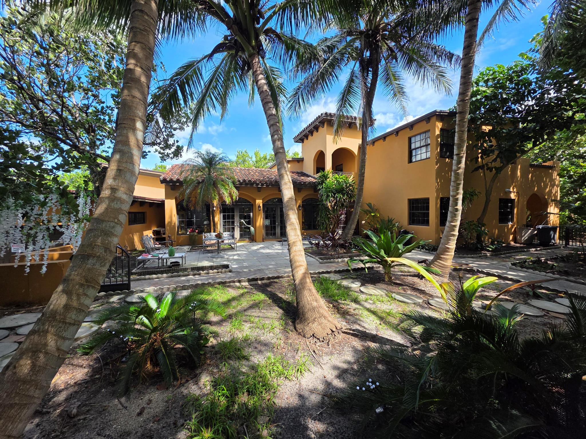 HOLLYWOOD CENTRAL BEACH - Residential