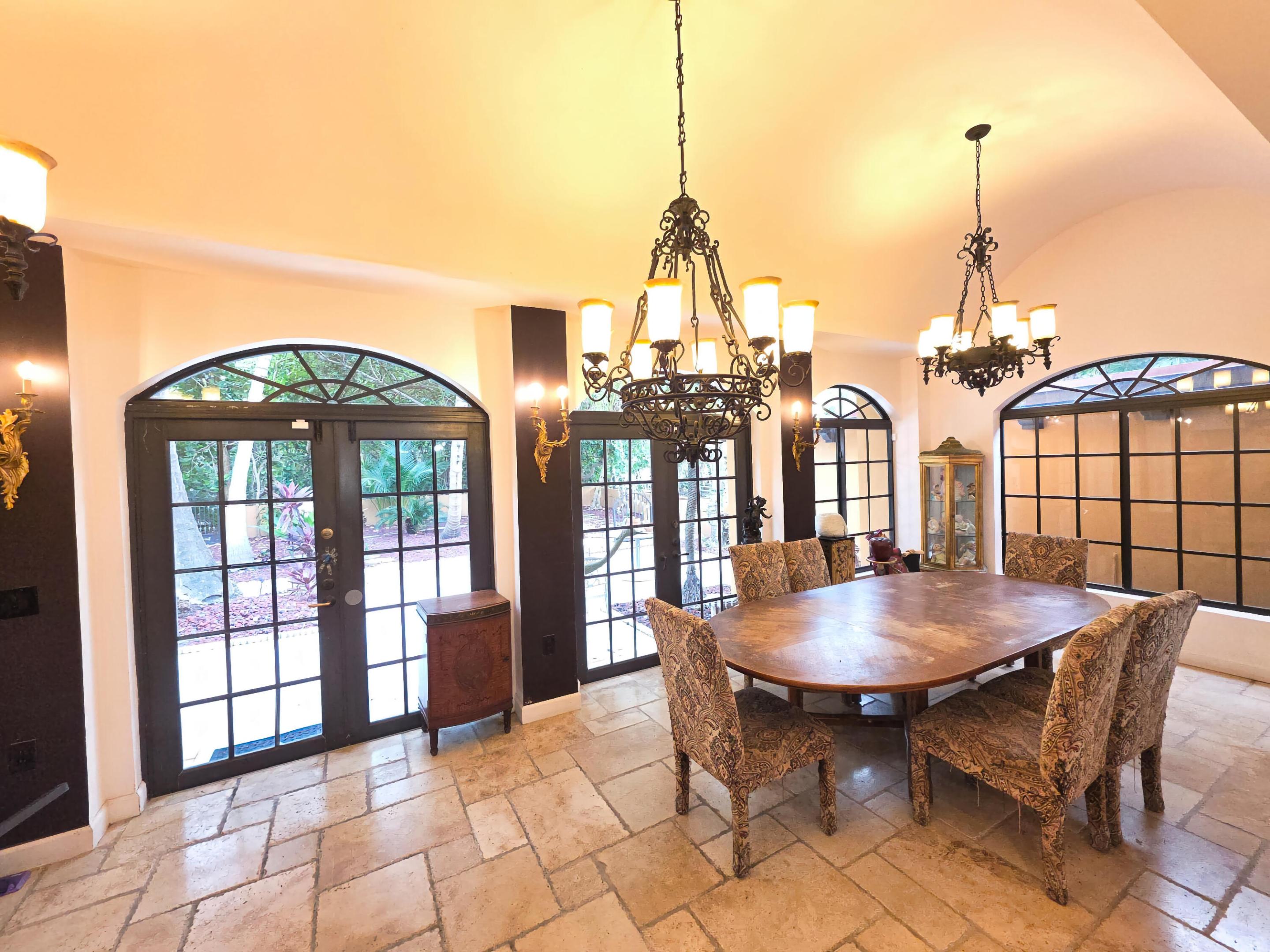 HOLLYWOOD CENTRAL BEACH - Residential