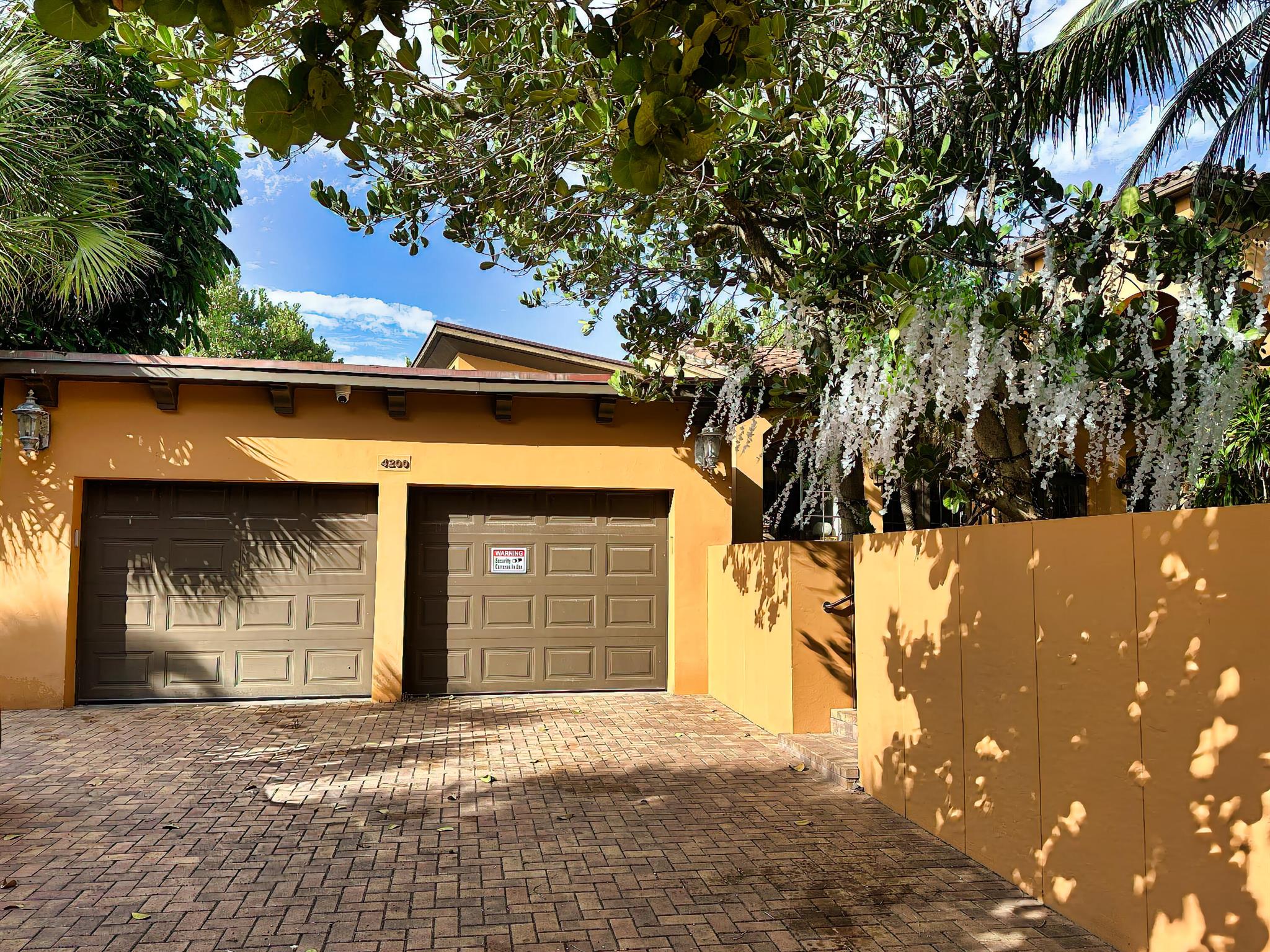 HOLLYWOOD CENTRAL BEACH - Residential