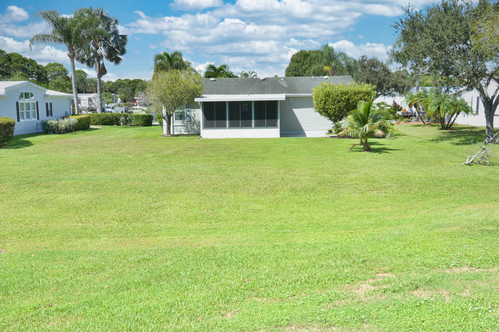 THE LINKS AT SAVANNA CLUB - Residential