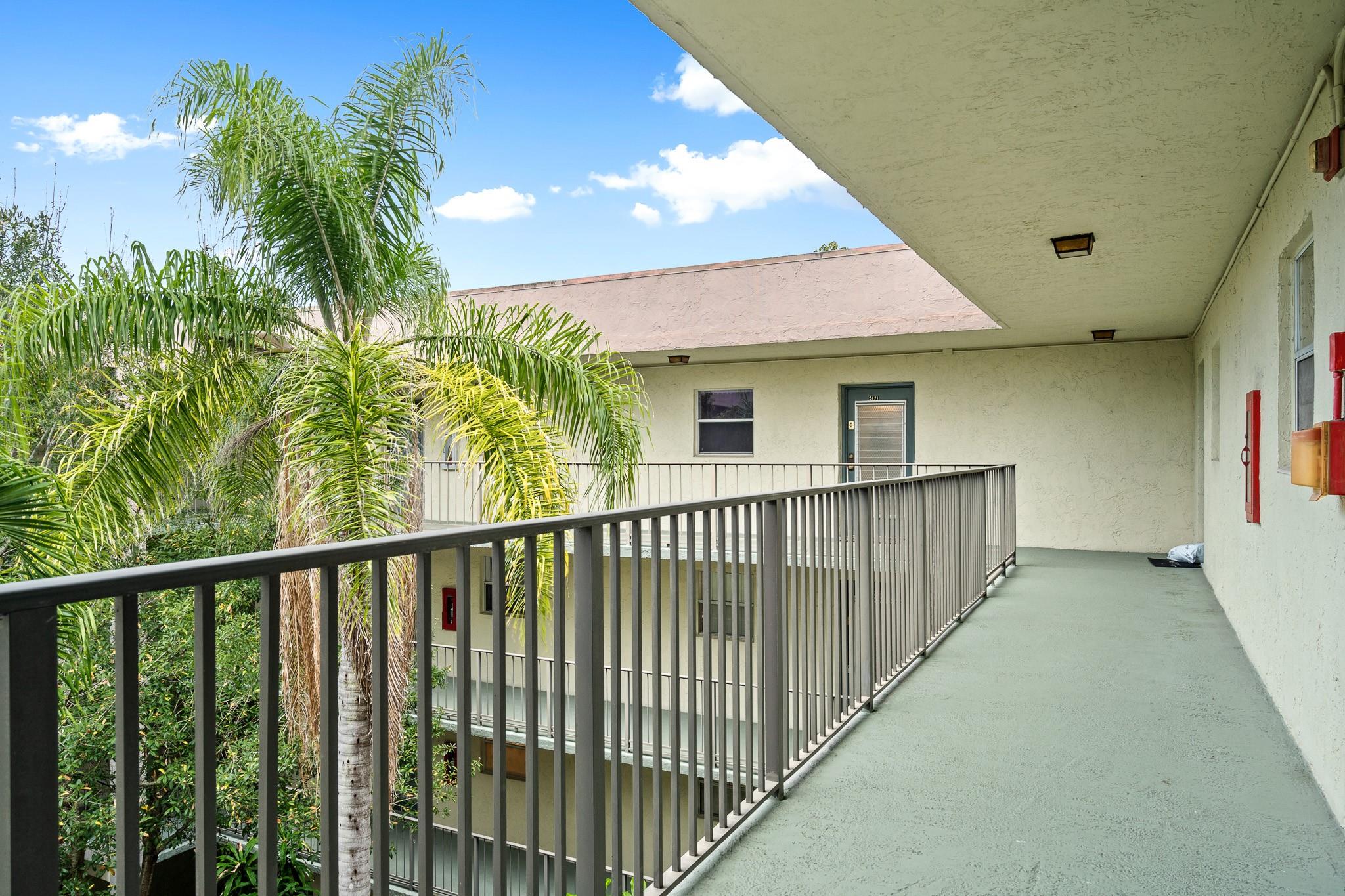 The Courtyards of Broward - Residential