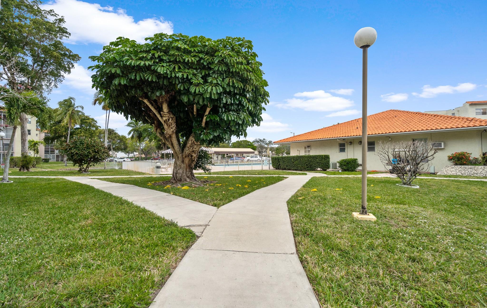 The Courtyards of Broward - Residential