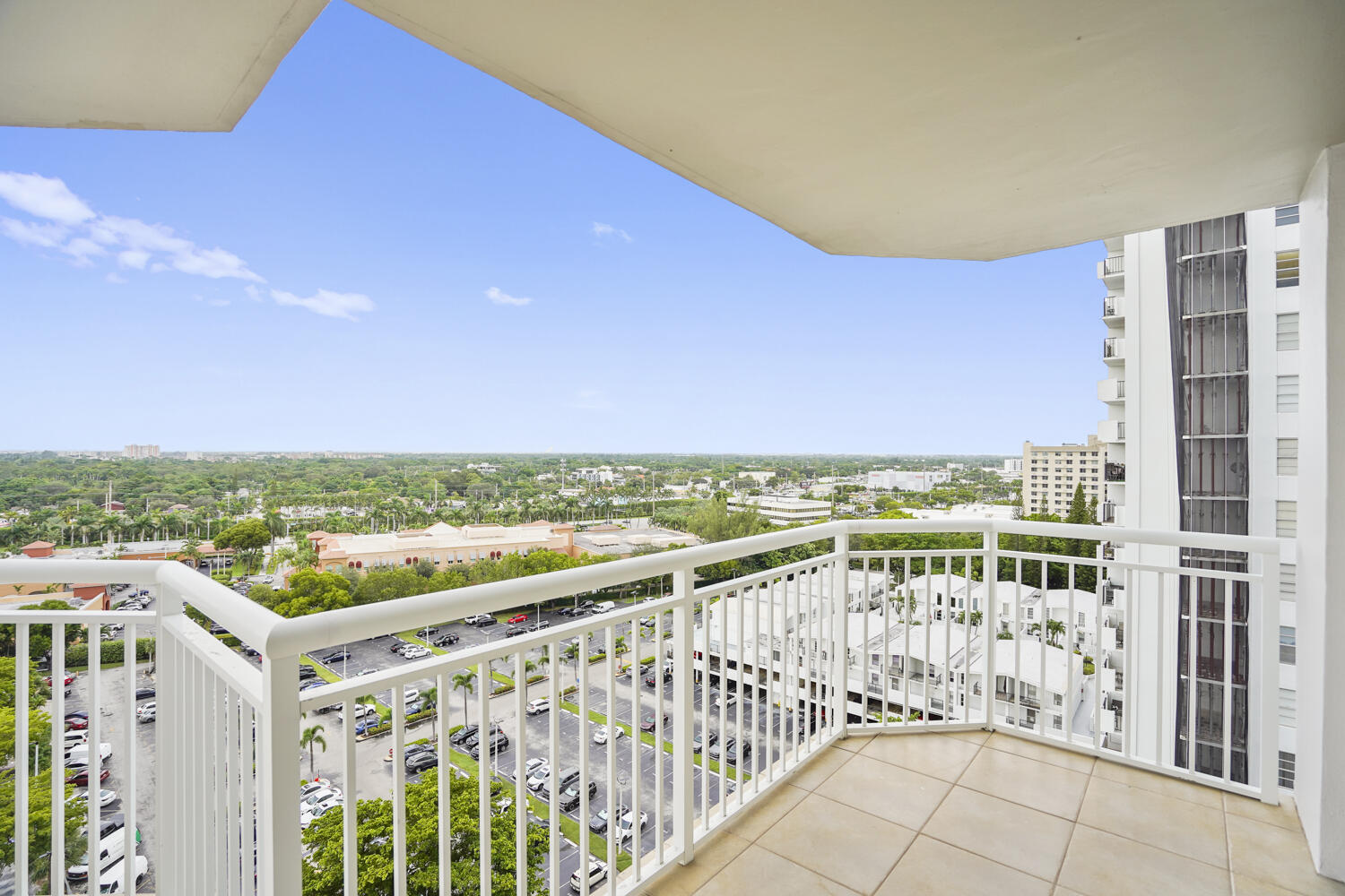 DEL PRADO MARINA - Residential