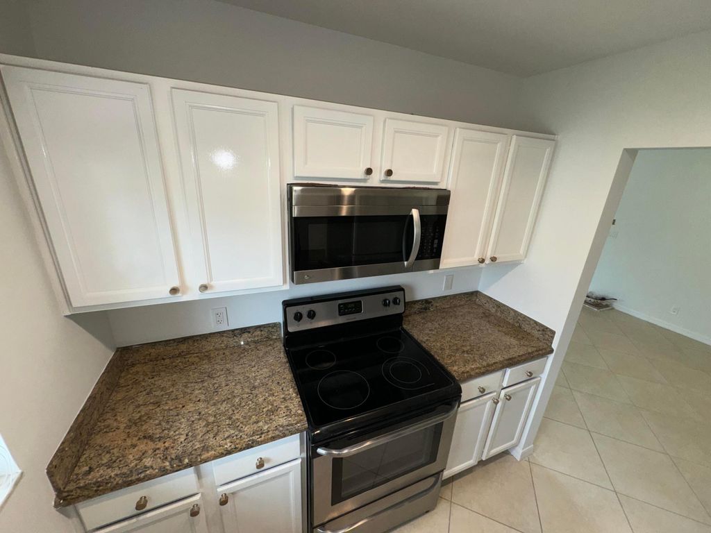 Photo of 1014 NE 9th Avenue #10, Delray Beach, FL 33483 (MLS # R11034285)