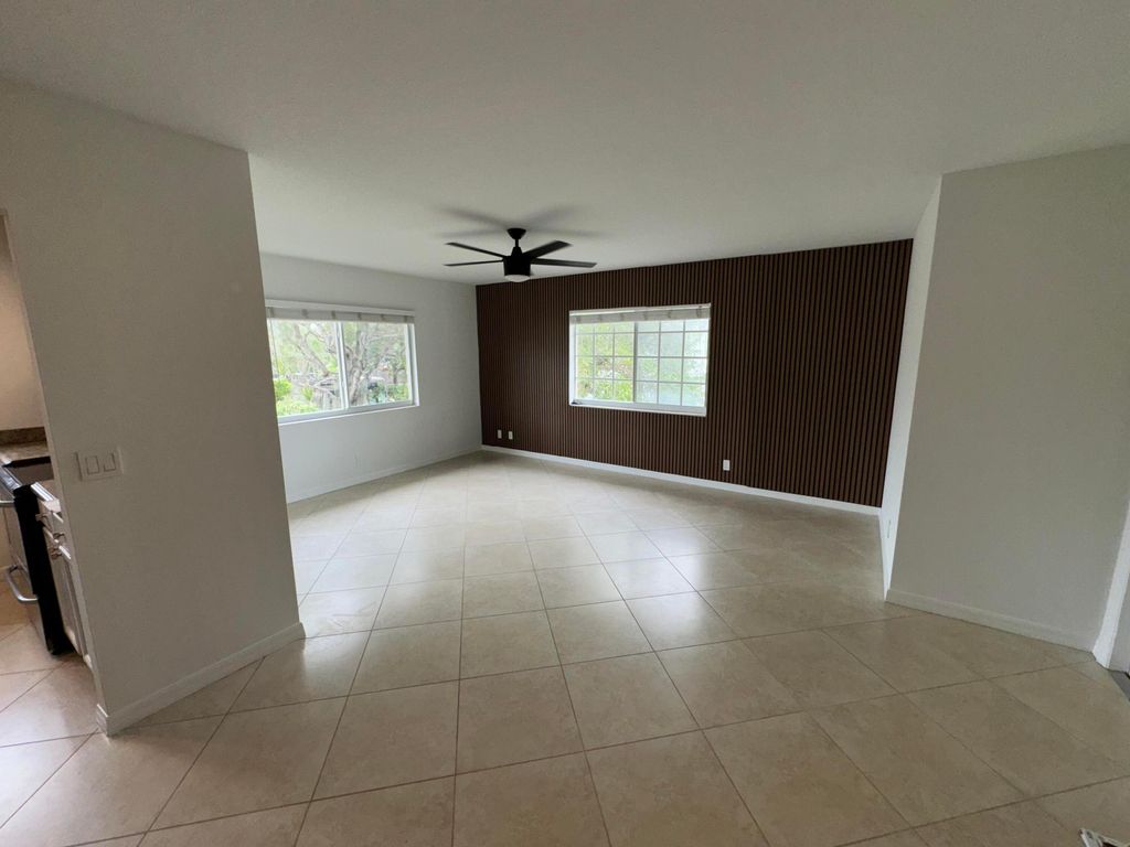 Photo of 1014 NE 9th Avenue #10, Delray Beach, FL 33483 (MLS # R11034285)