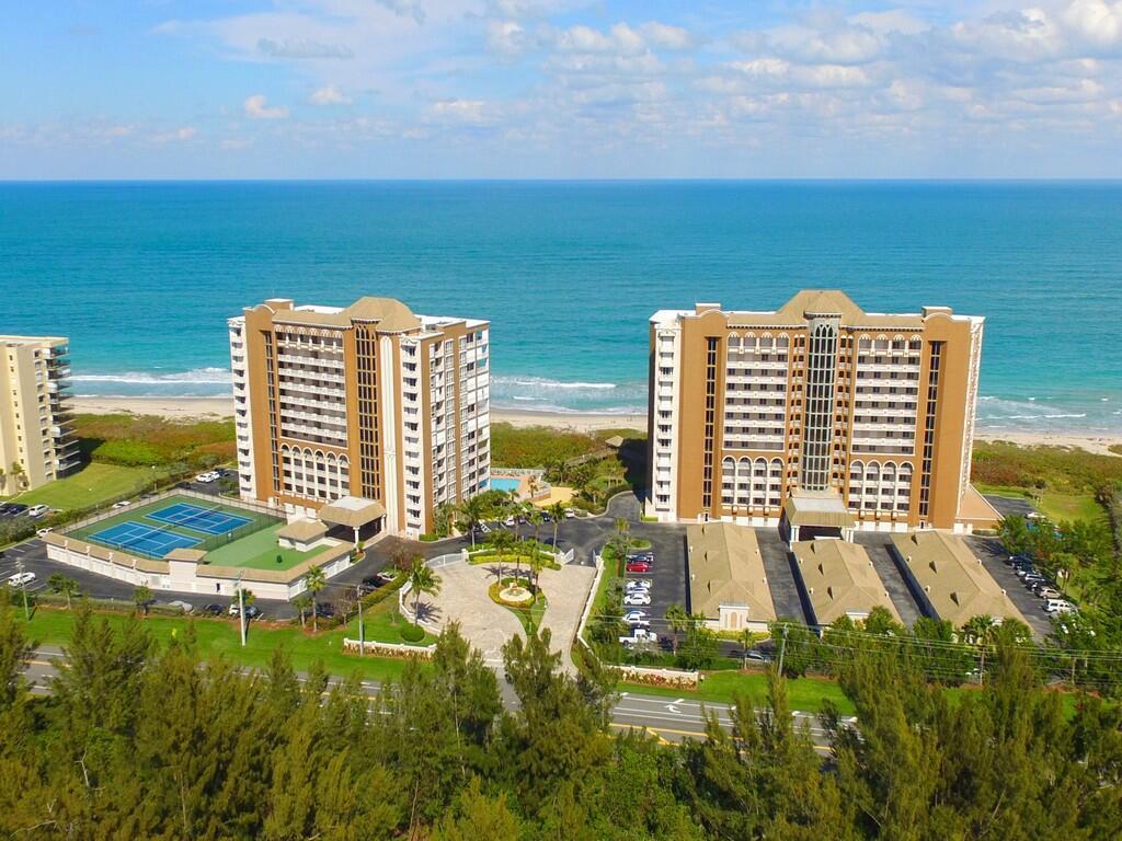 OCEANIQUE OCEANFRONT, A C - Residential