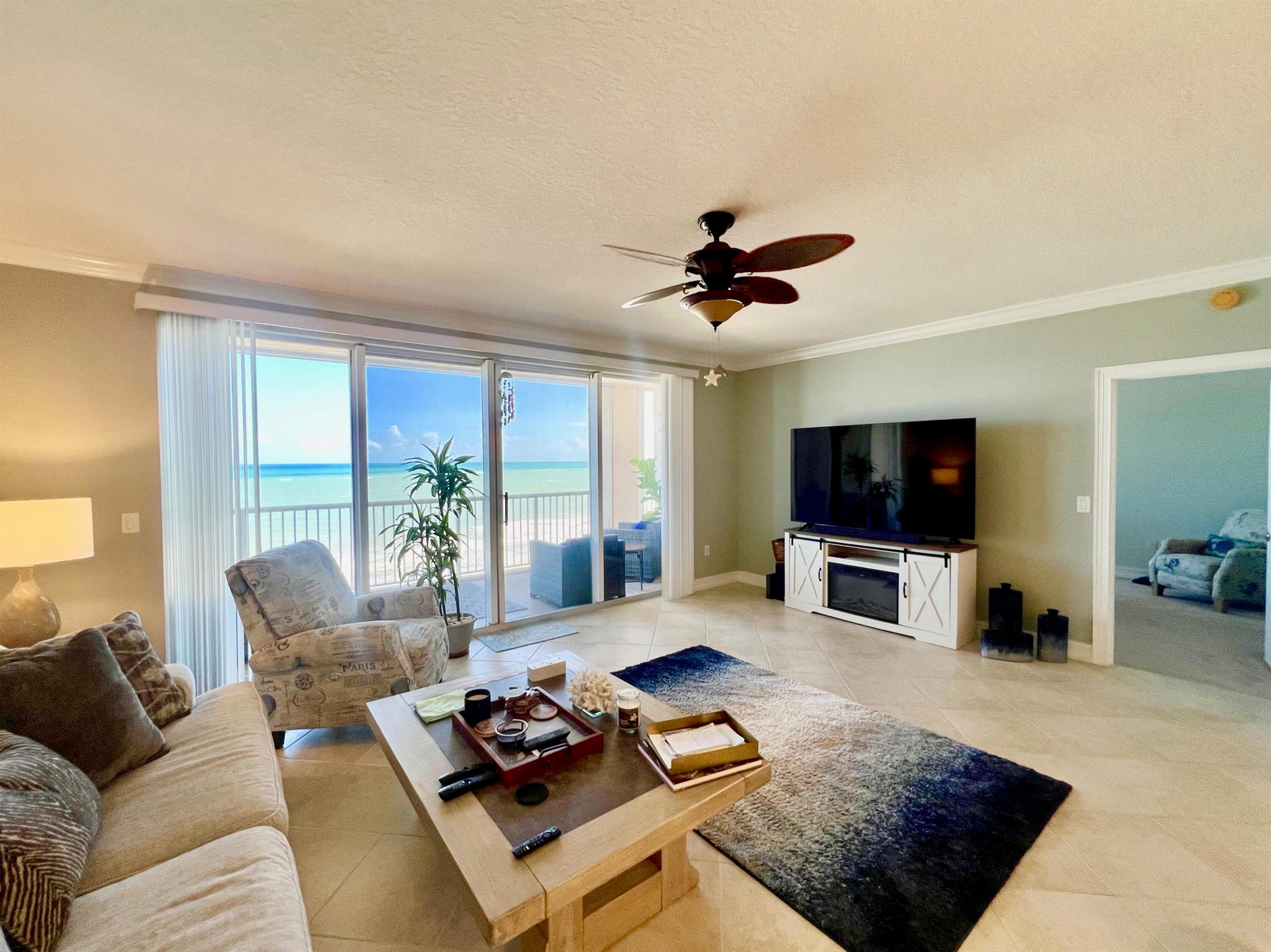 OCEANIQUE OCEANFRONT, A C - Residential