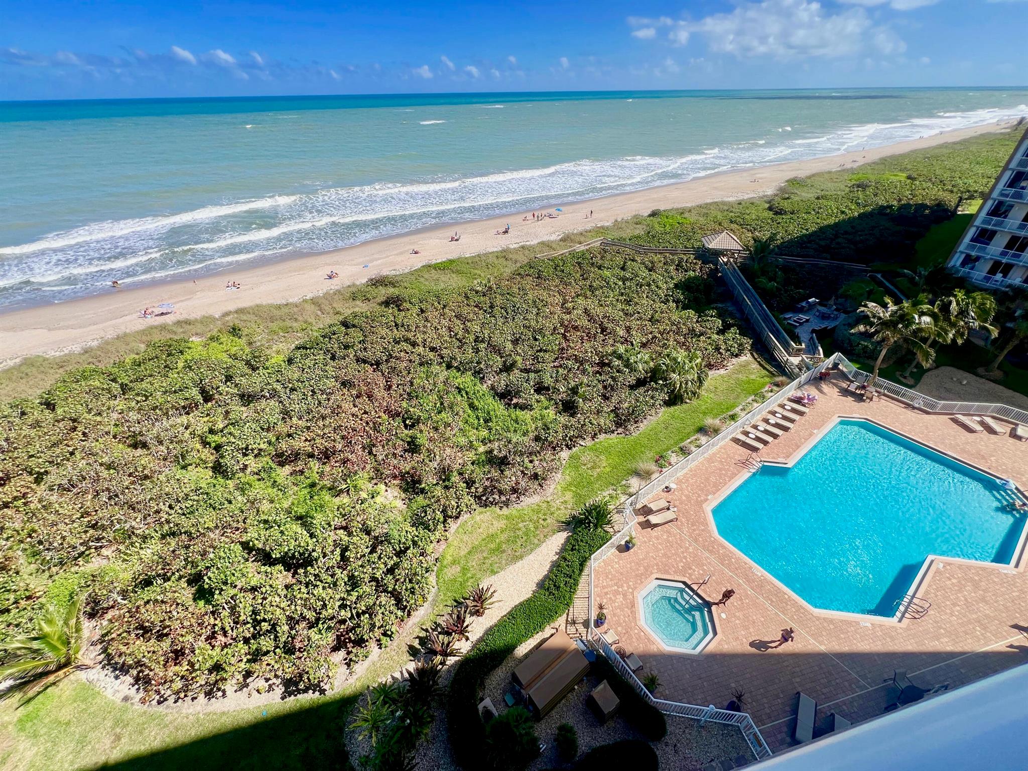 OCEANIQUE OCEANFRONT, A C - Residential
