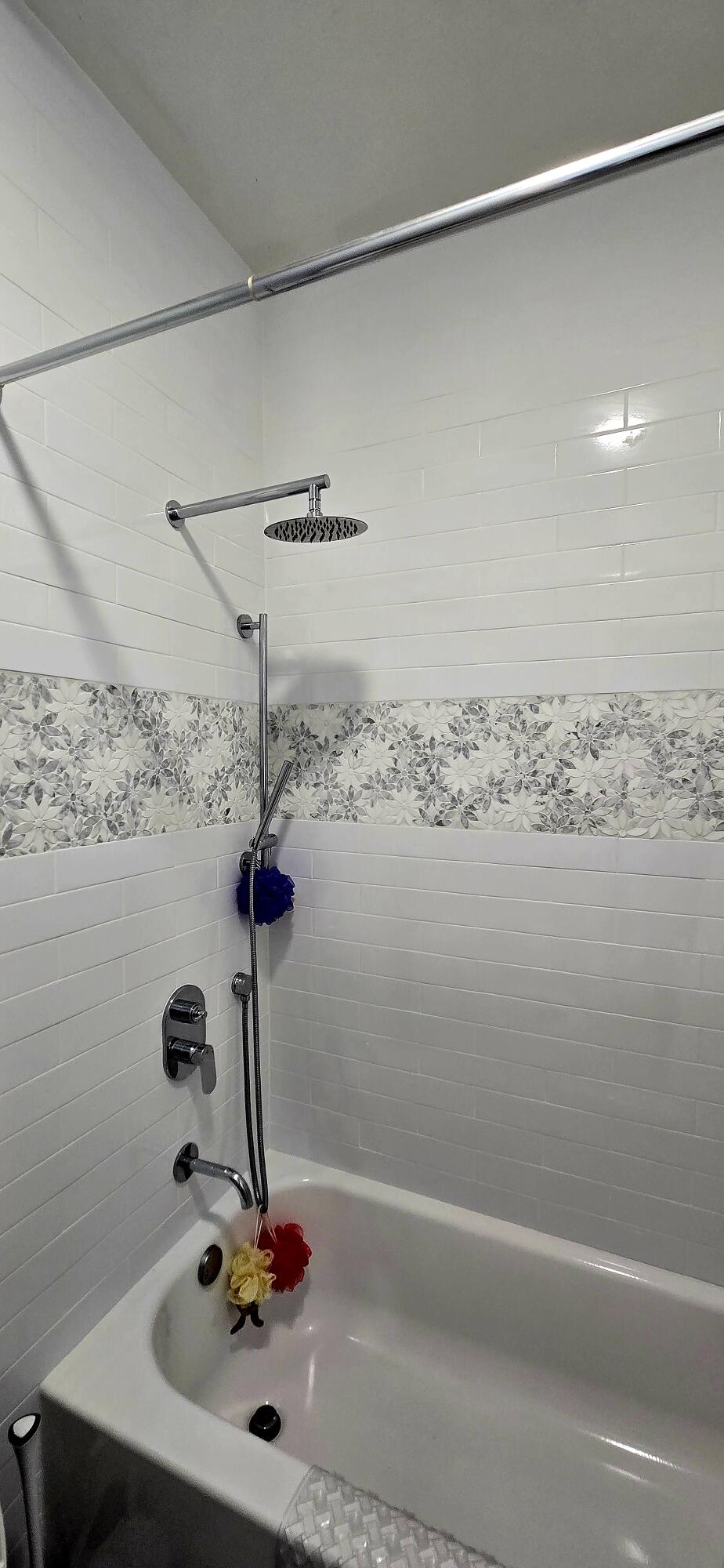 WYNDHAM LAKES CENTRAL - Residential