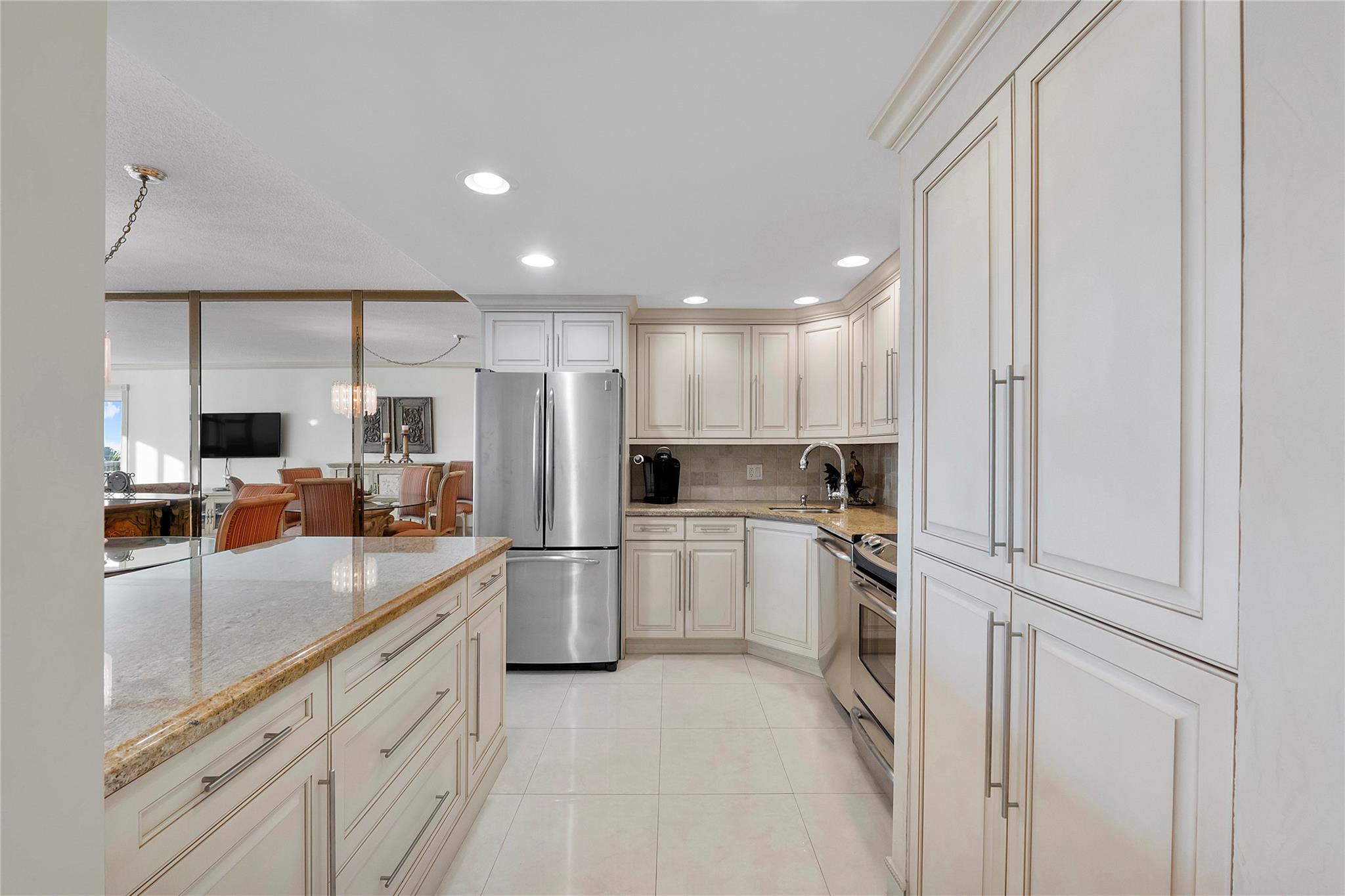 OCEAN COLONY - Residential