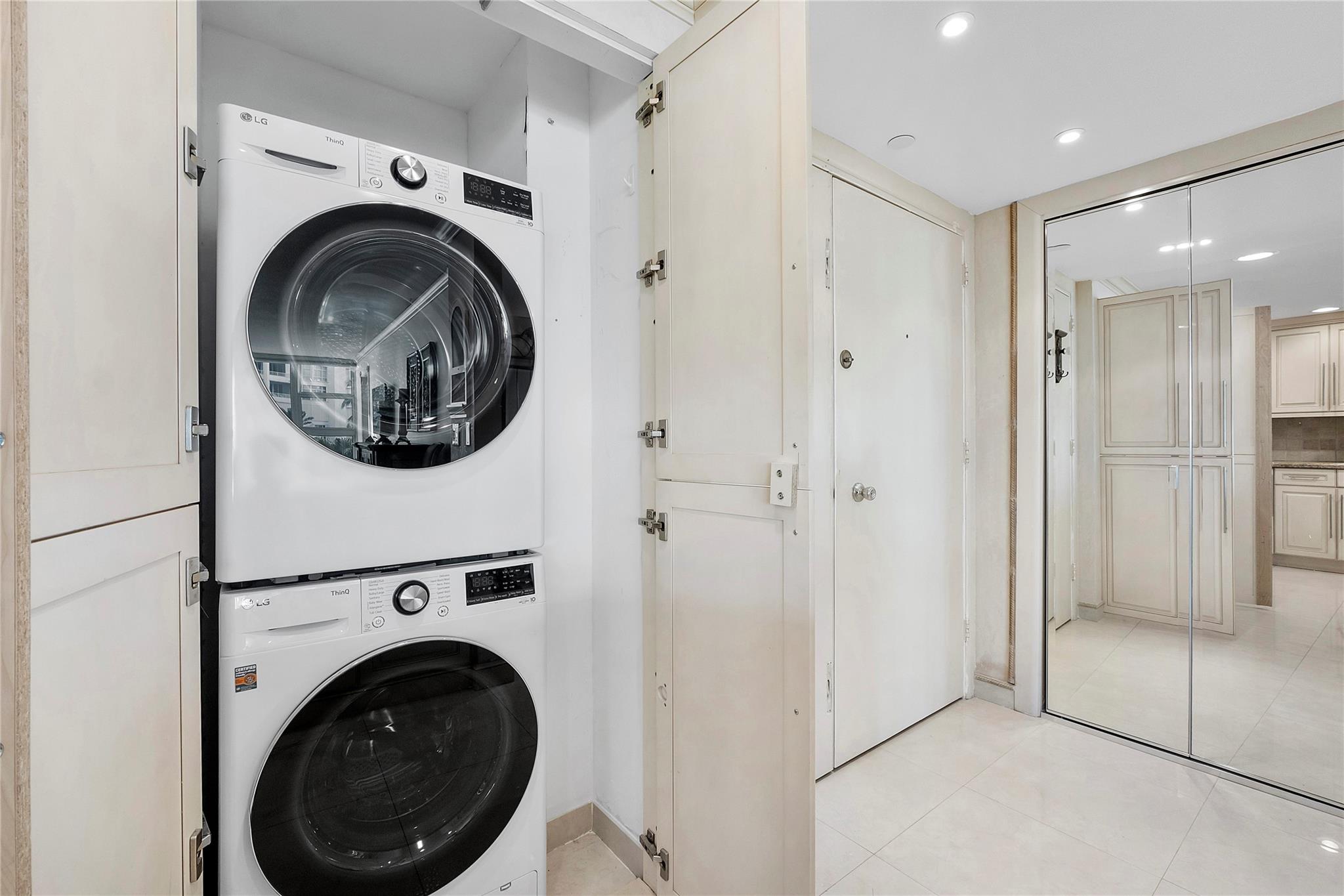 OCEAN COLONY - Residential