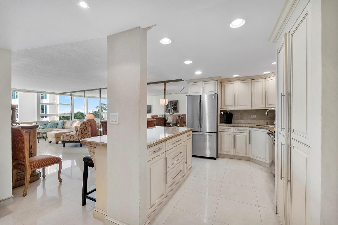 1620 S Ocean Boulevard 4F