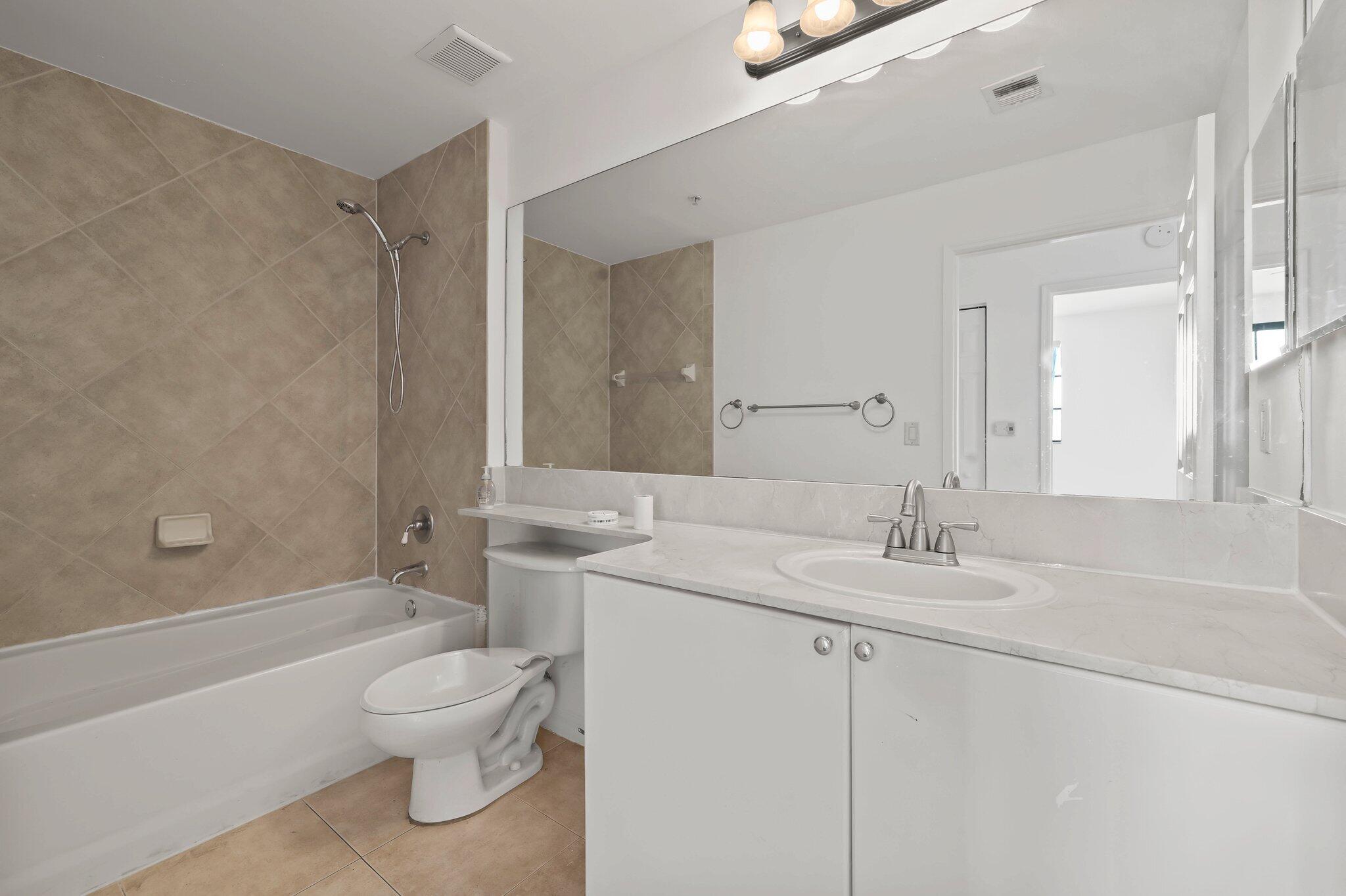 BOCA GRAND CONDO - Residential