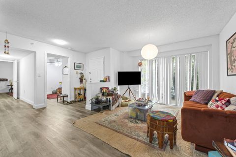 Tiny photo for 741 N Pine Island Road #108, Plantation, FL 33324 (MLS # B26001114)