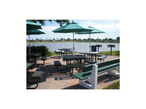 KINGS POINT - Residential