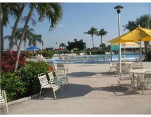 KINGS POINT - Residential