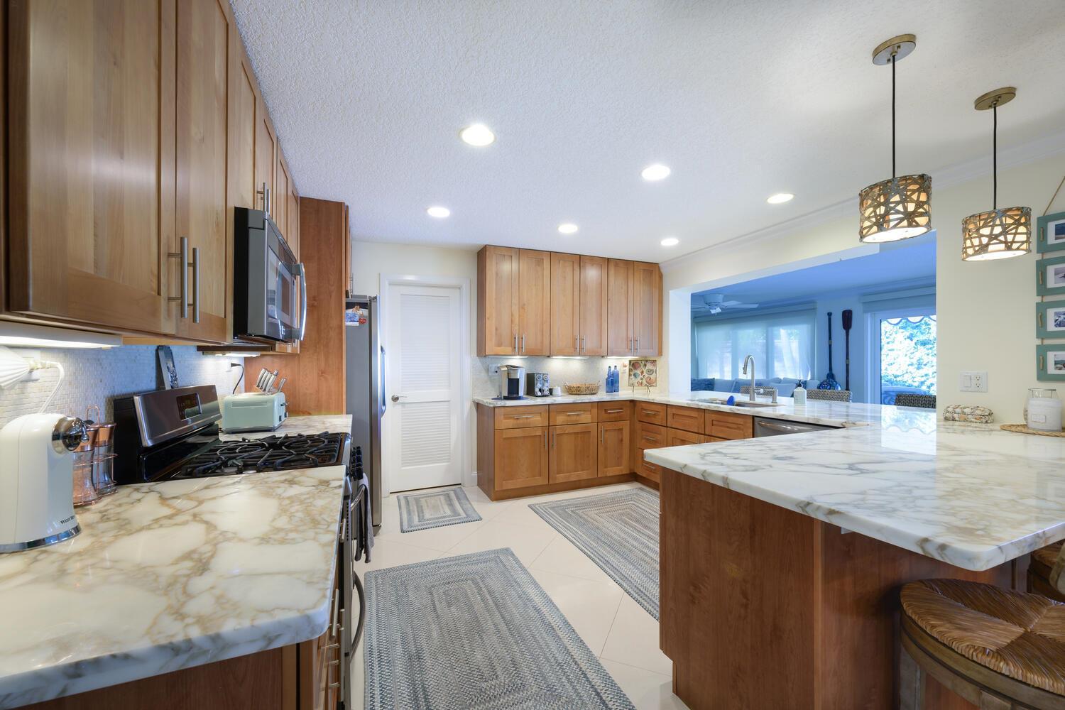 NORTH PALM BEACH VILLAGE - Residential