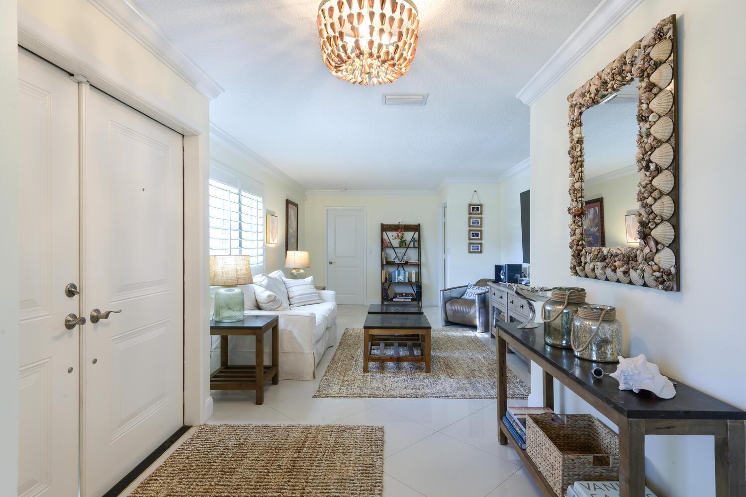 NORTH PALM BEACH VILLAGE - Residential