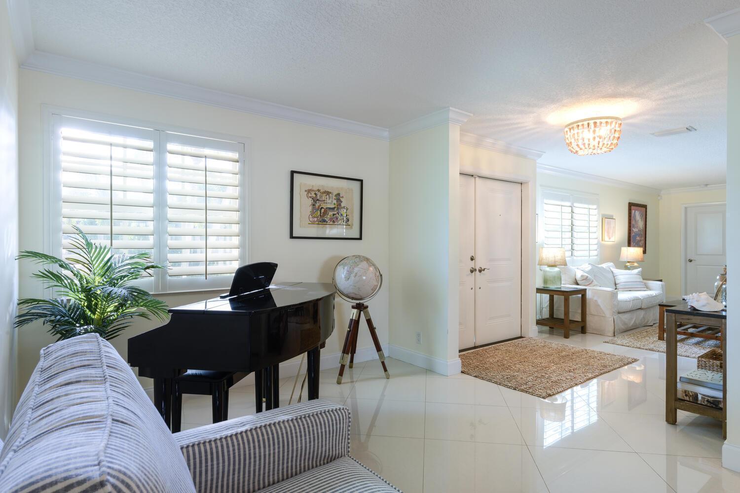 NORTH PALM BEACH VILLAGE - Residential