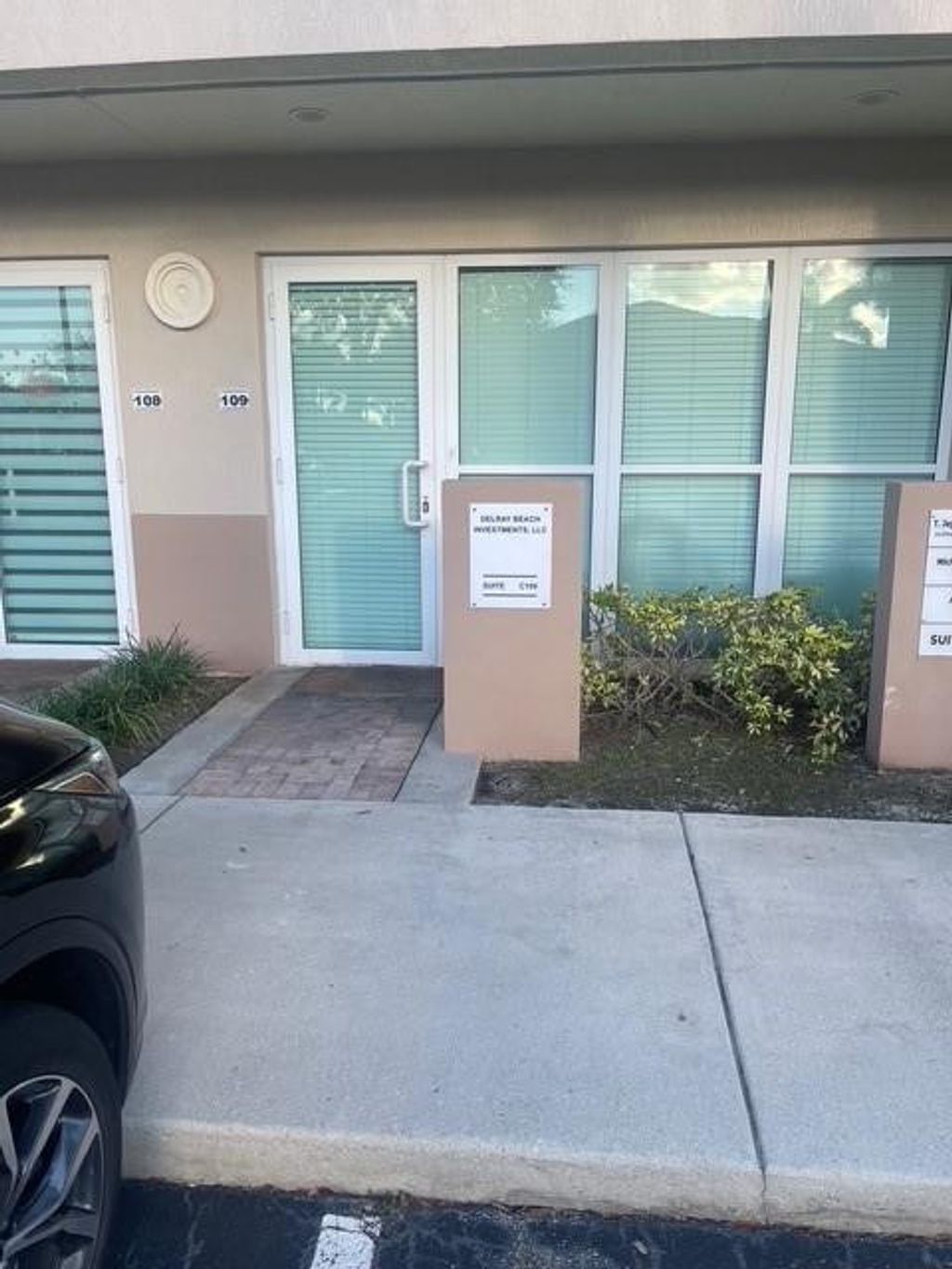 Photo of 5220 University Drive #109C, Davie, FL 33328 (MLS # F10545532)