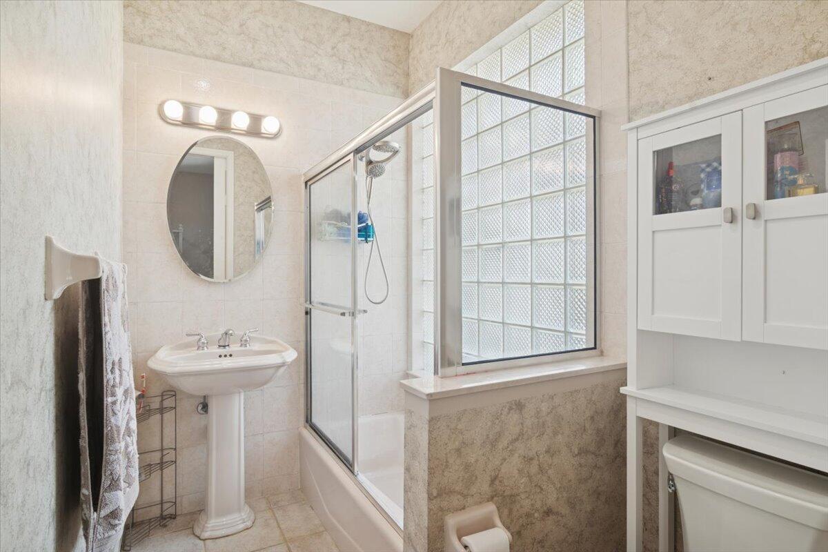 FAIRWAY LANDINGS - Residential