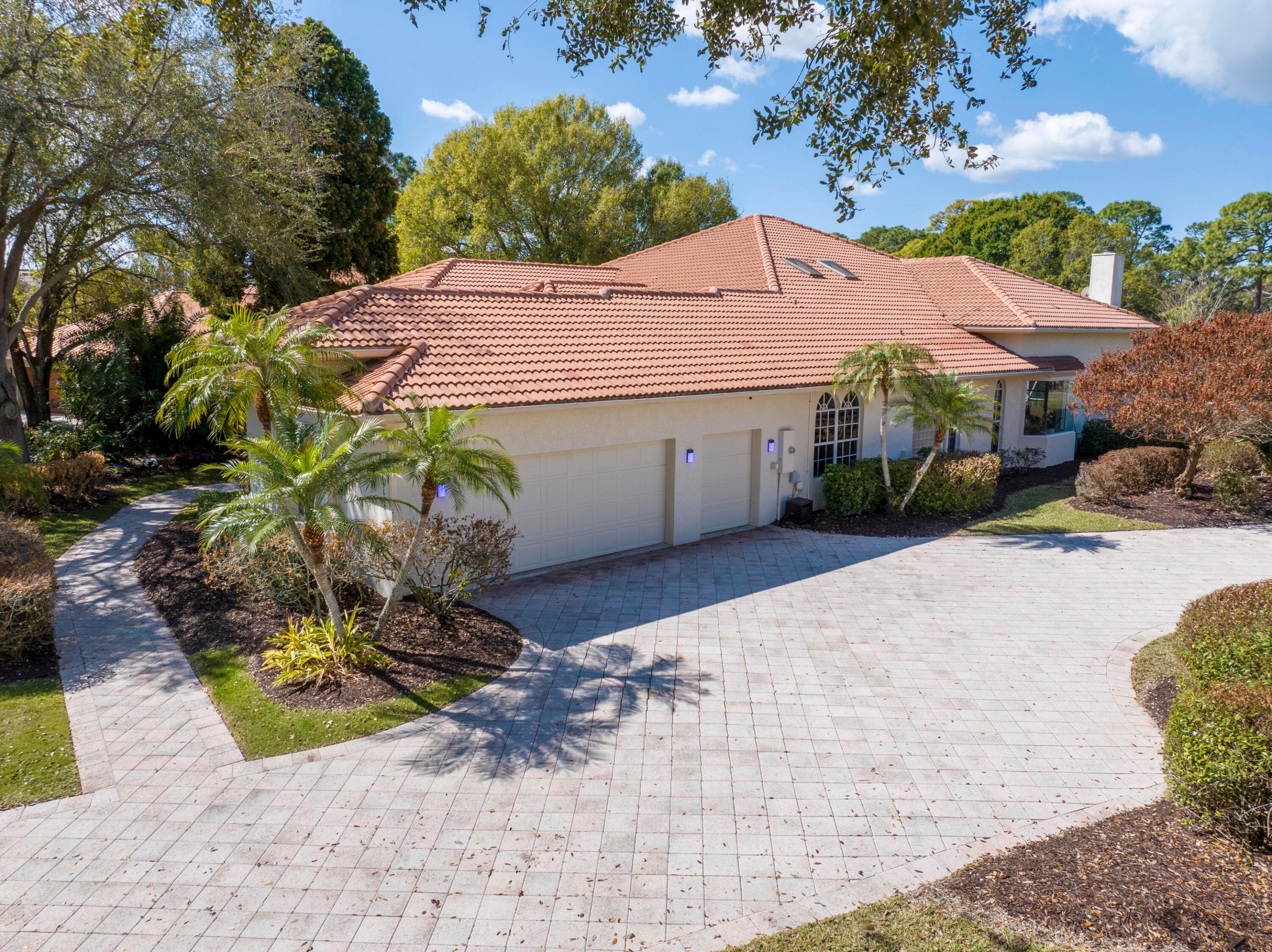 FAIRWAY LANDINGS - Residential