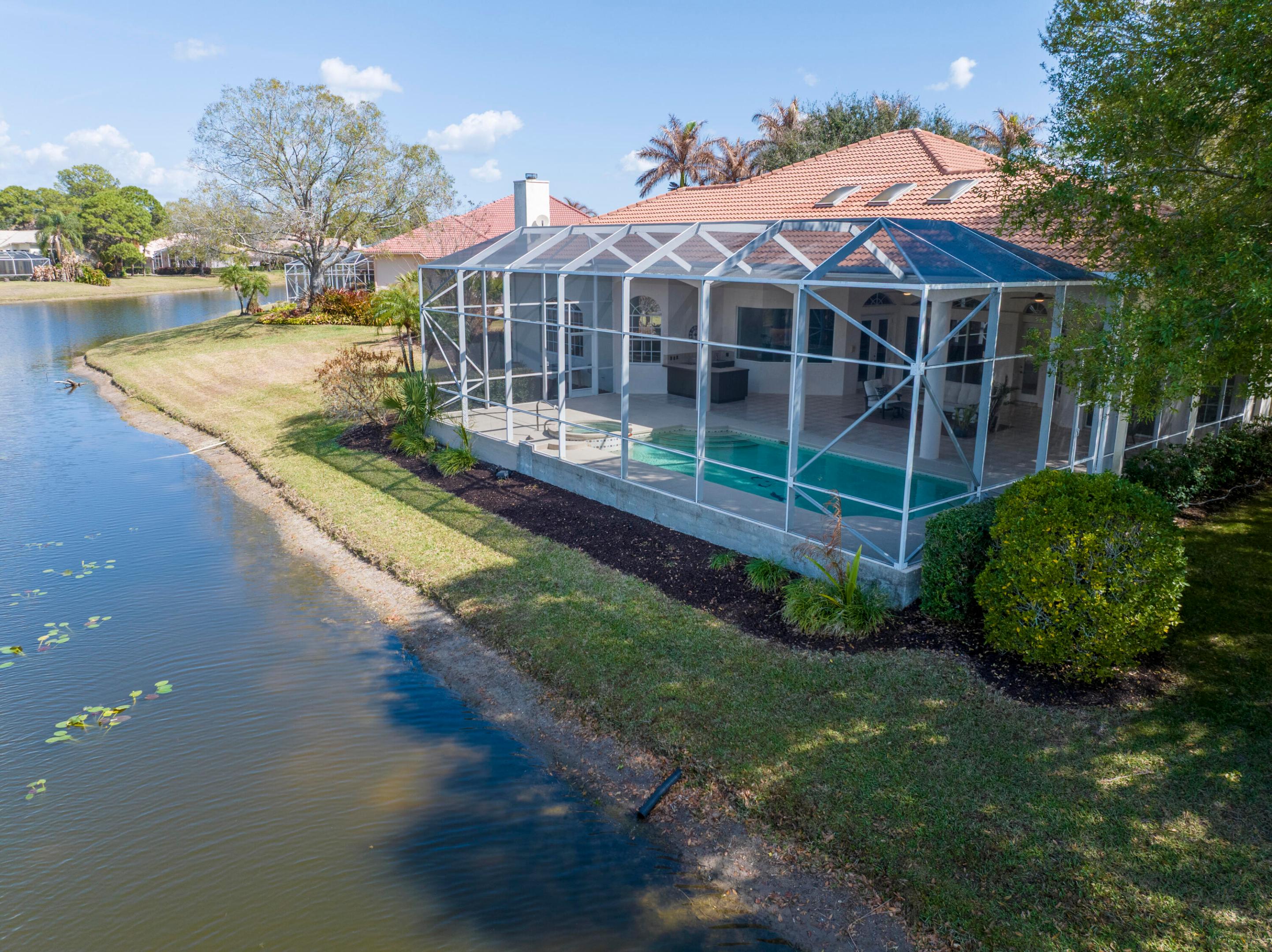 FAIRWAY LANDINGS - Residential