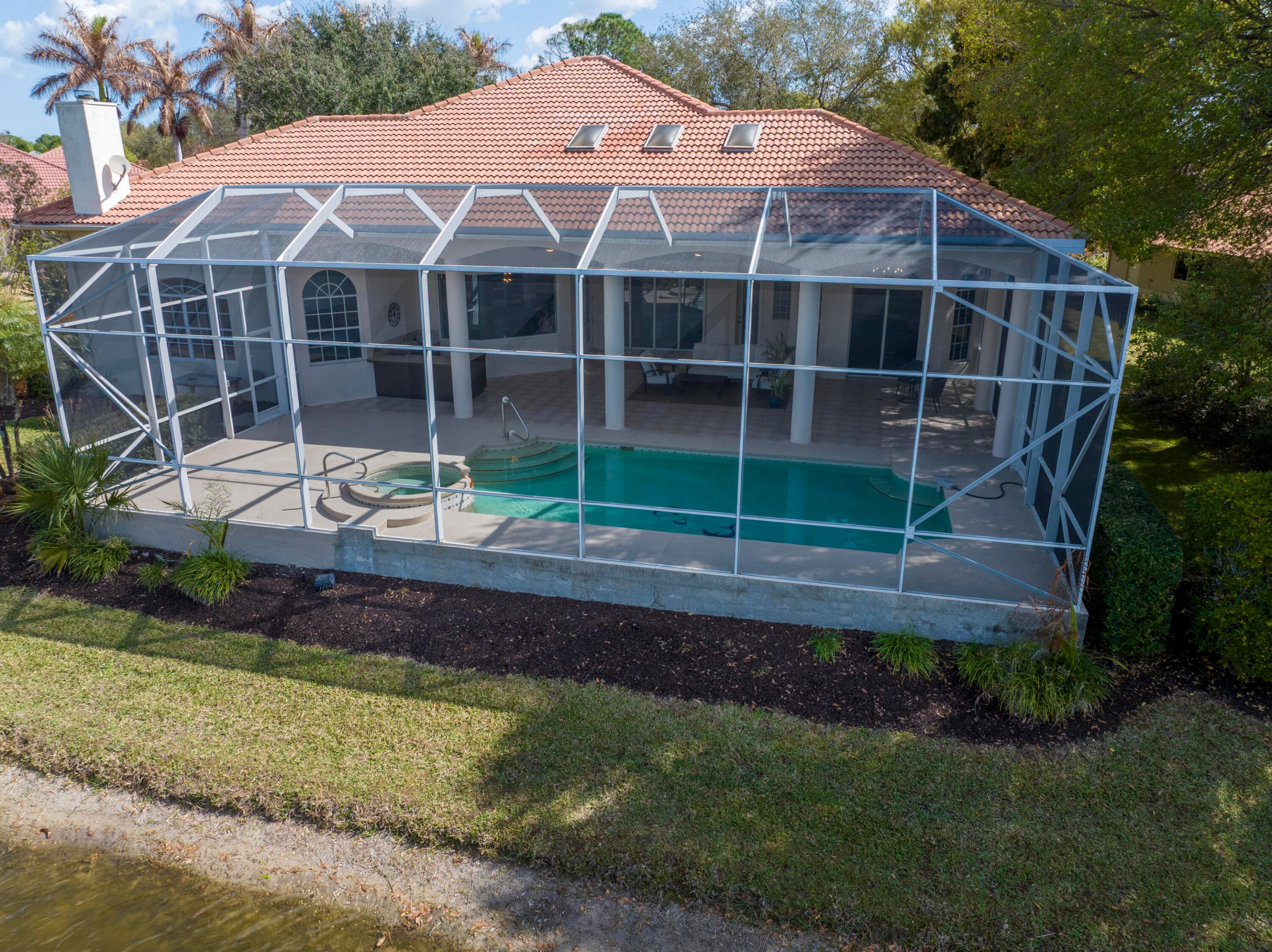 FAIRWAY LANDINGS - Residential