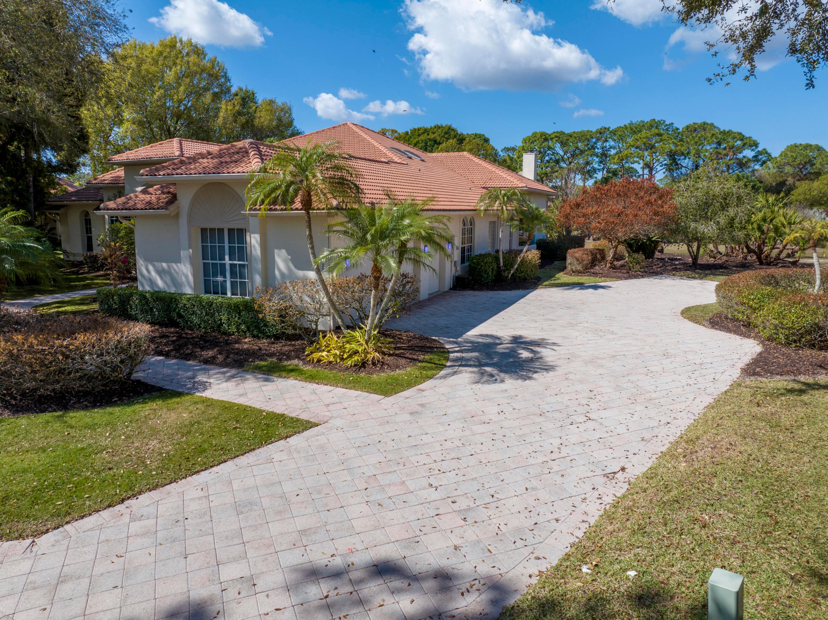 FAIRWAY LANDINGS - Residential